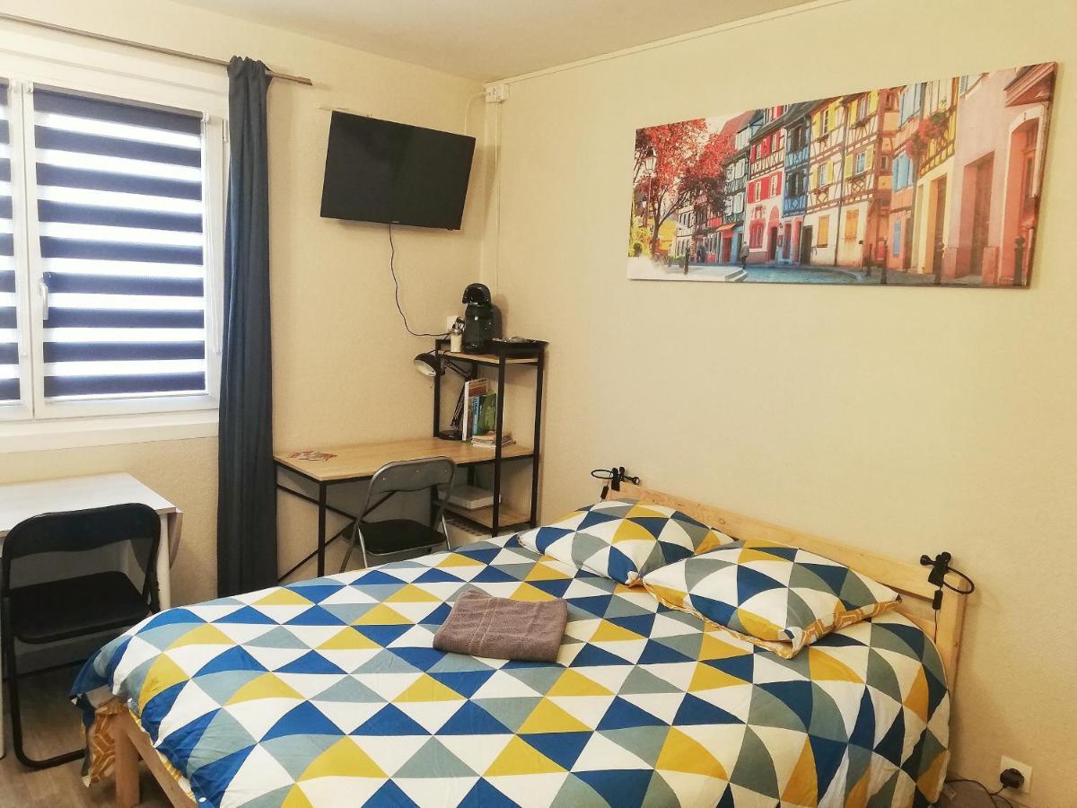 Sleep In - Parking - Centre